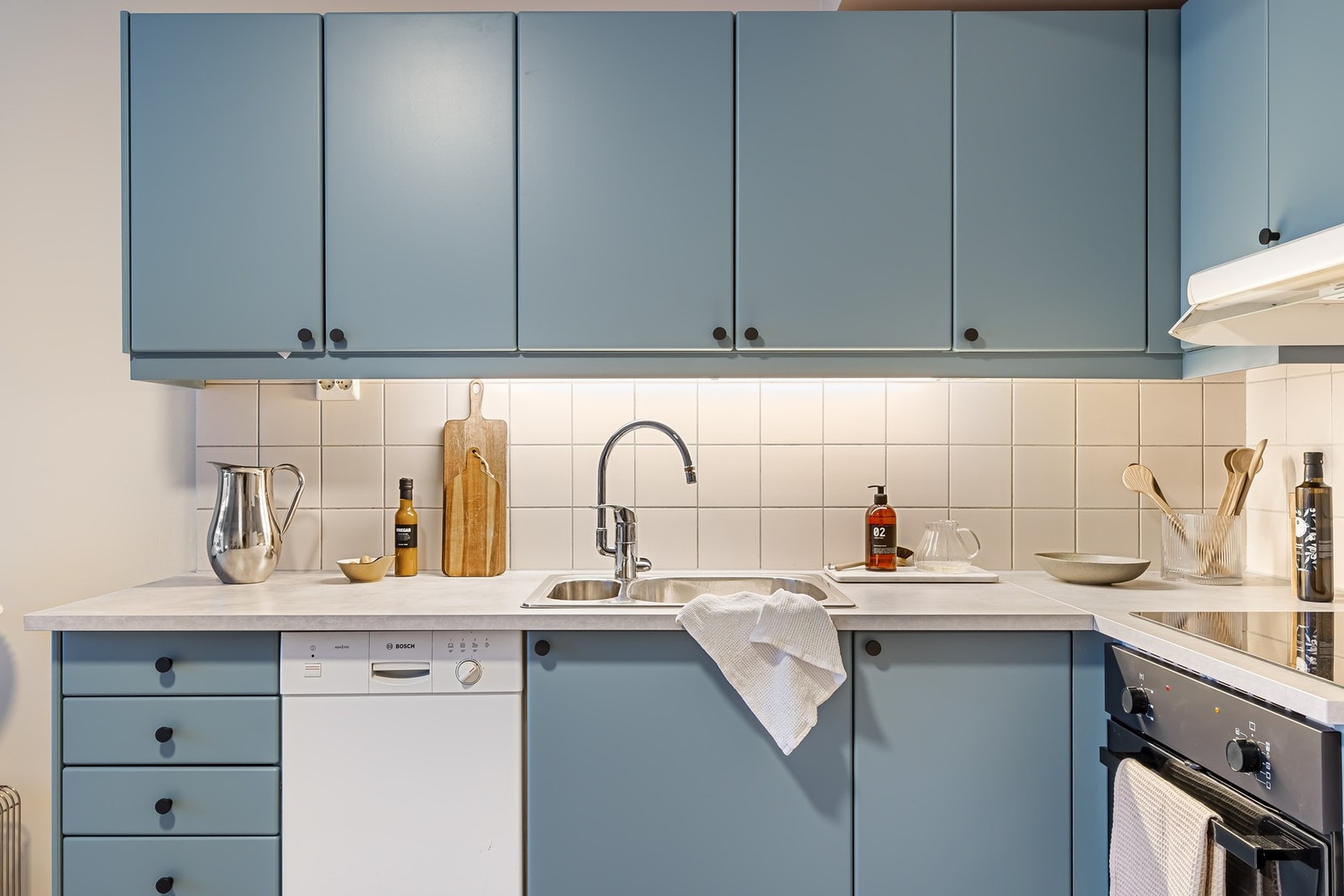 Hvitevarene medfølger handelen. Galleribilde