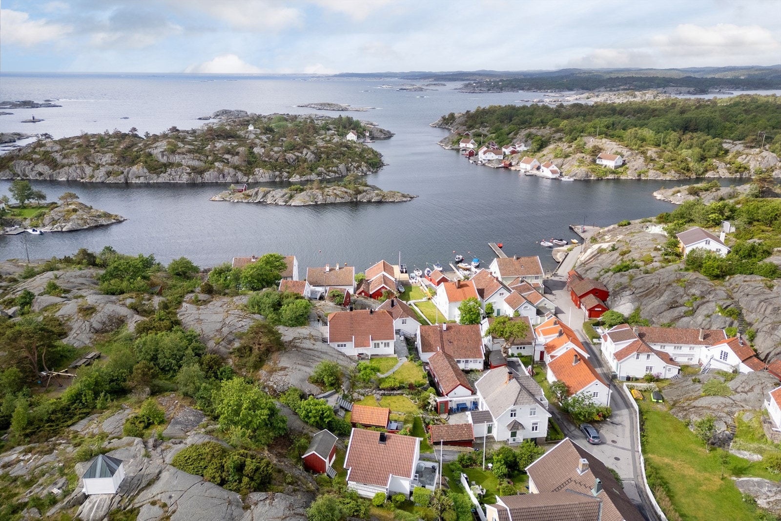 Sommeråpen kiosk- og landhandel Galleribilde