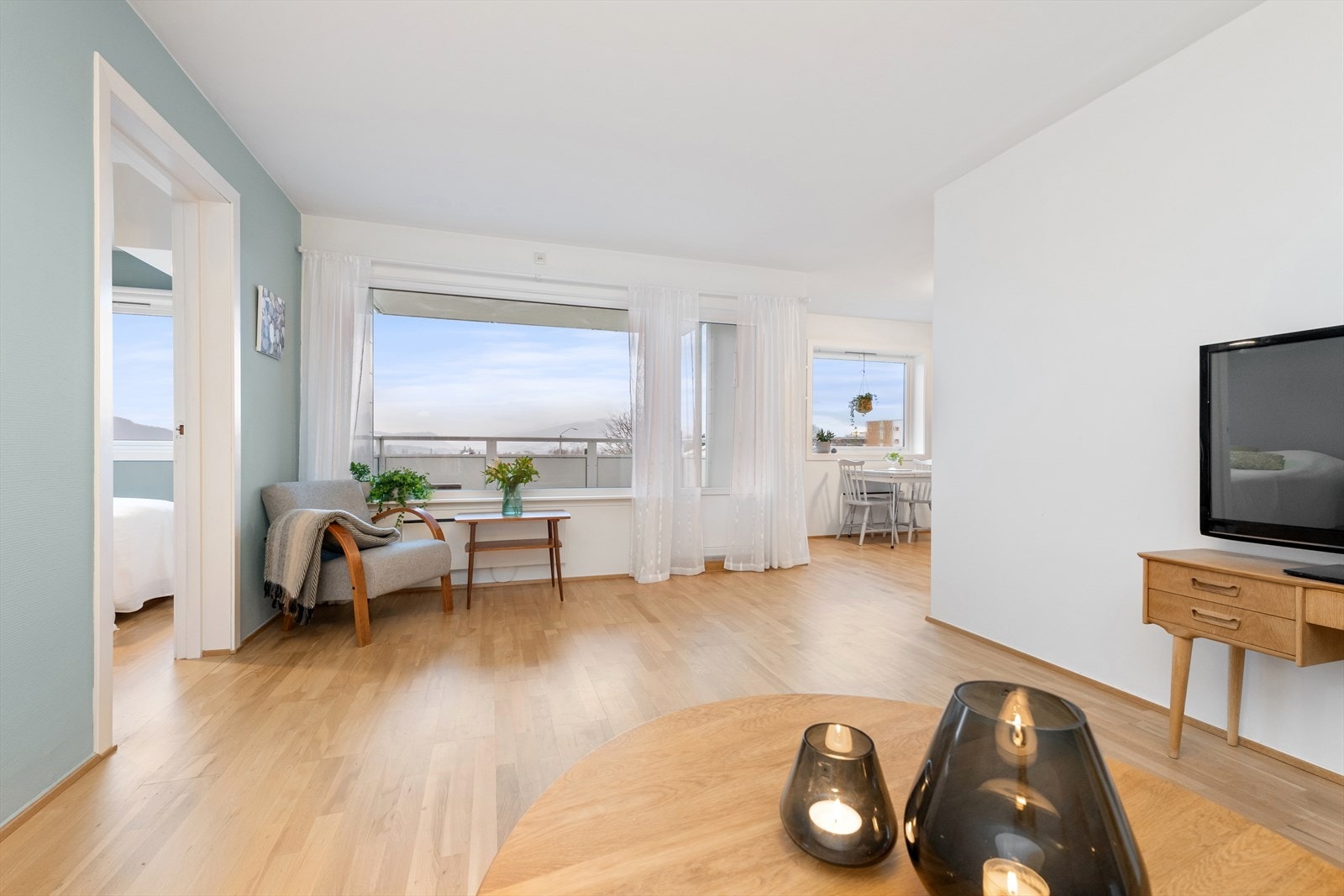 Stue med utgang til balkong Galleribilde