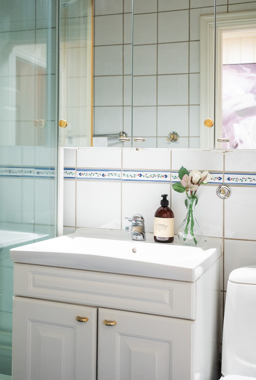 Badet har radiator tilkoblet vannbåren varme. Galleribilde