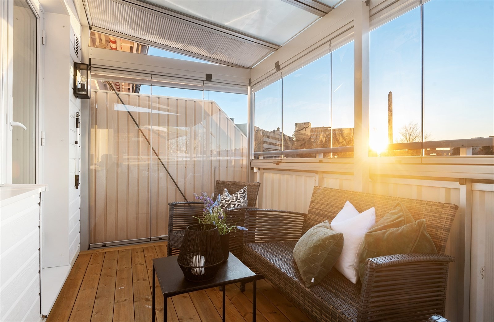 Her kan man innrede med en hyggelig spise-/sittegruppe. Galleribilde