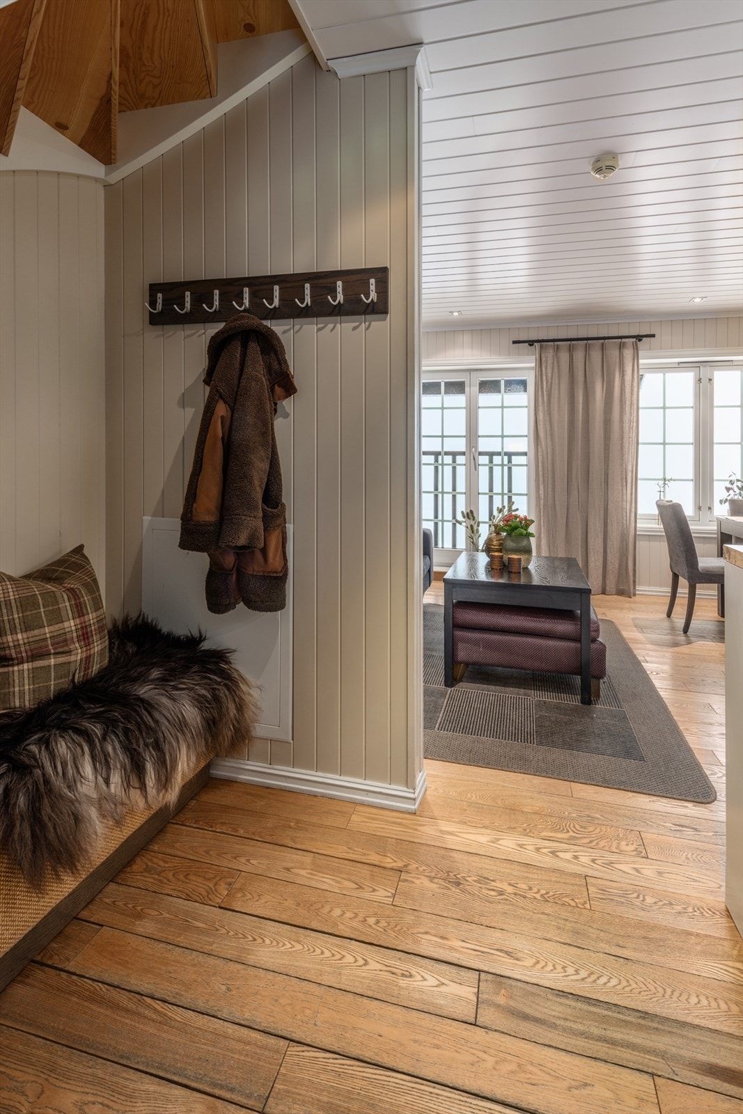 God plass til oppbevaring av yttertøy. Galleribilde