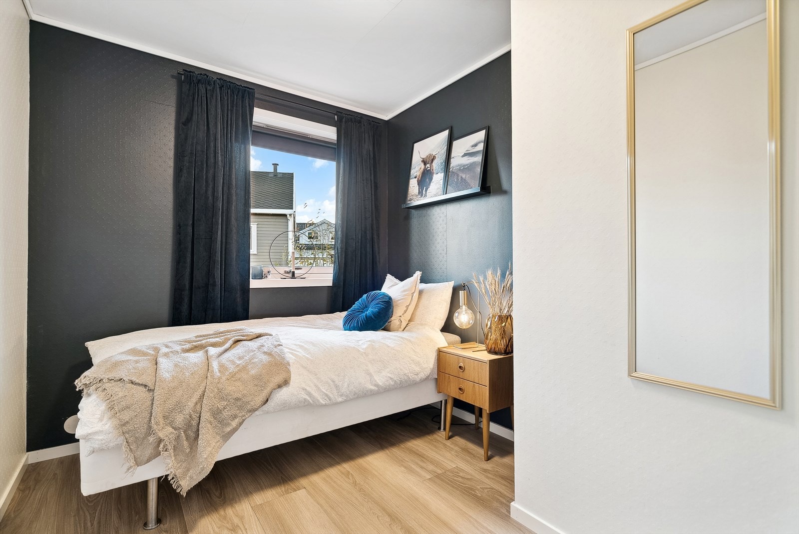 Soverom nr. 2 fungerer ypperlig som barnerom, gjesterom eller kontor - her er mulighetene mange. Galleribilde