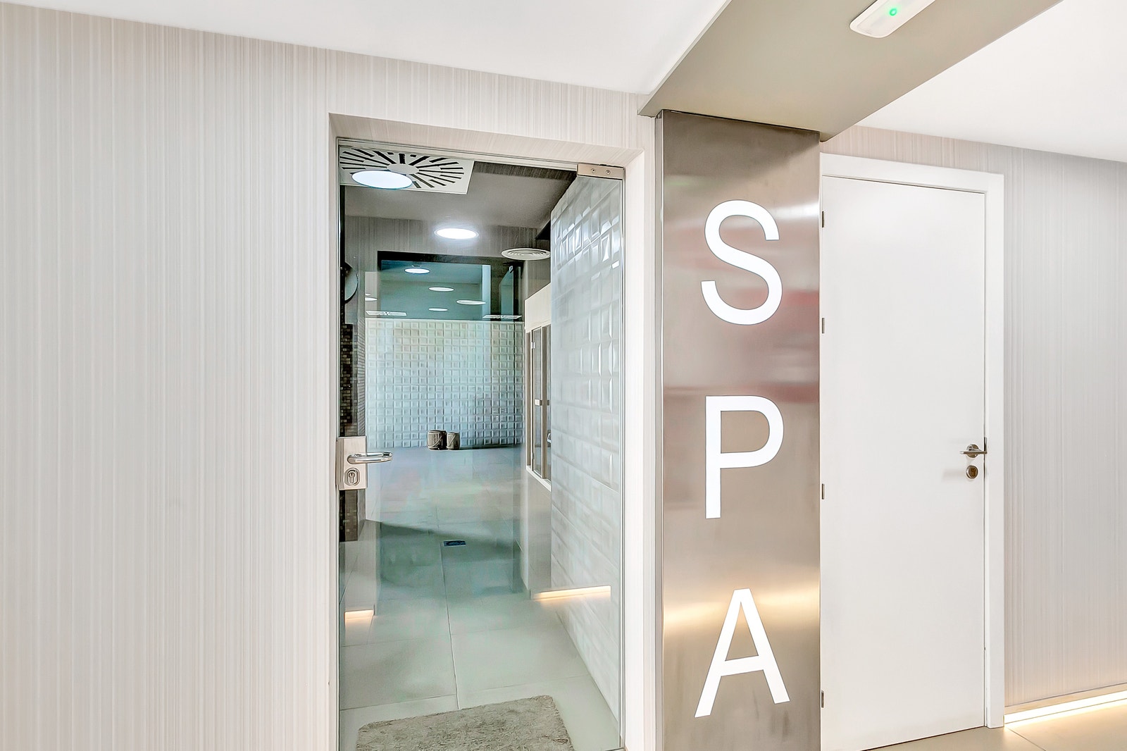 Inngan til SPA som er inkludert i felleskostnadene. Galleribilde