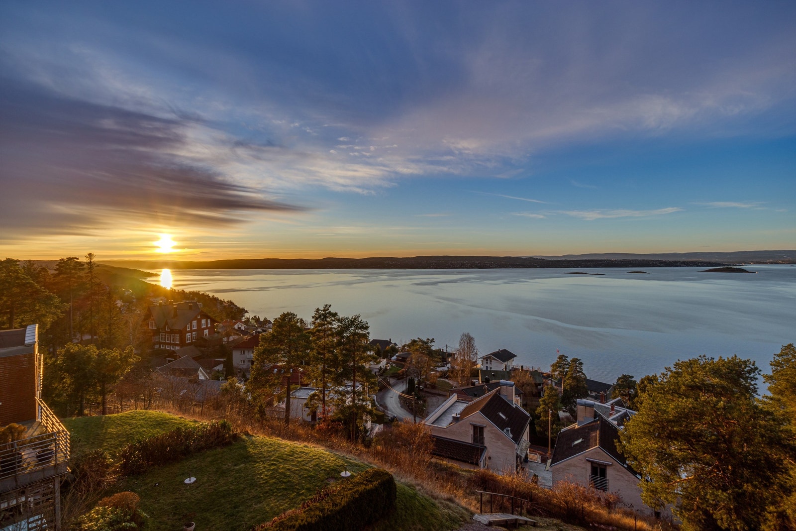 Panoramautsikt og optimale solforhold. Galleribilde