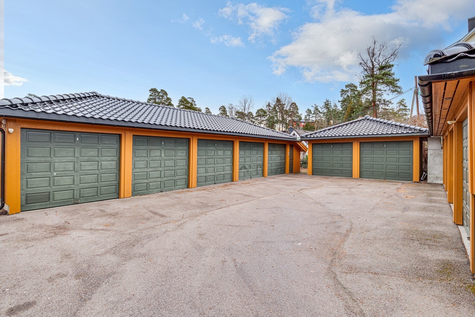 Øvre fellesgarasje. Galleribilde