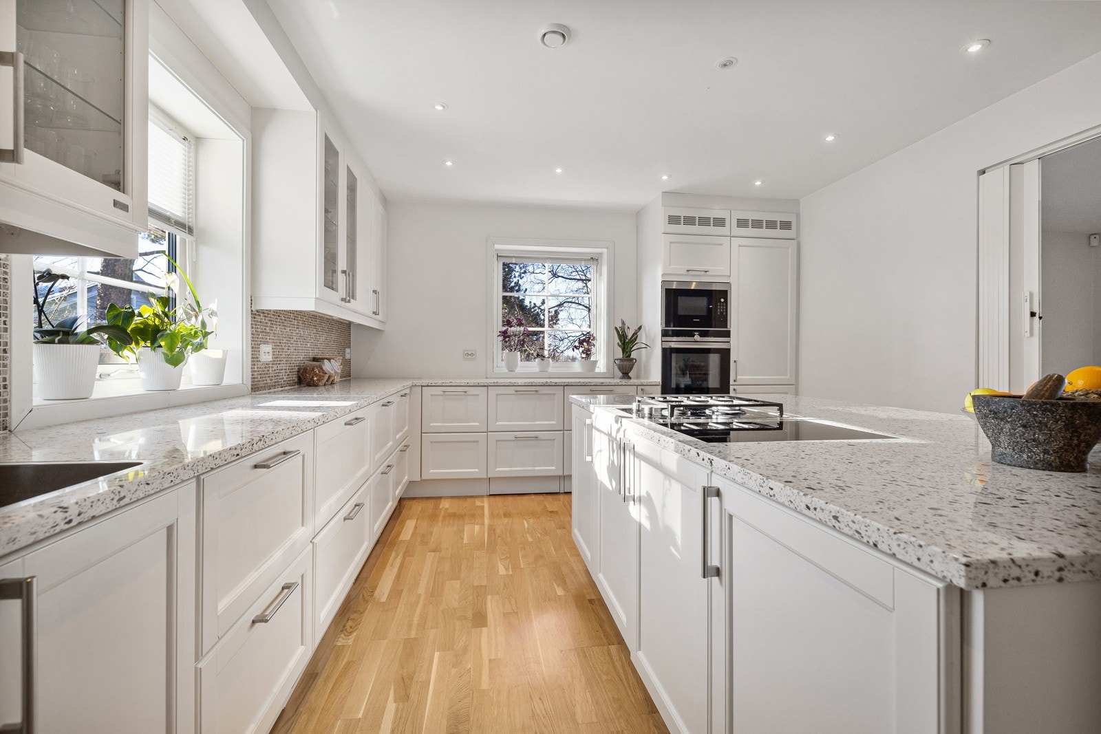 Delikat kjøkken med innredning fra Huseby Galleribilde