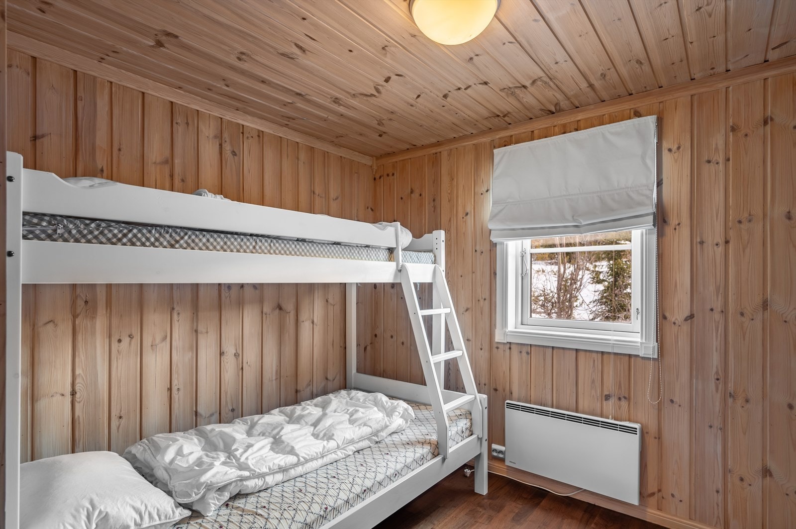Soverom 2 er utstyrt med familiekøye. Galleribilde
