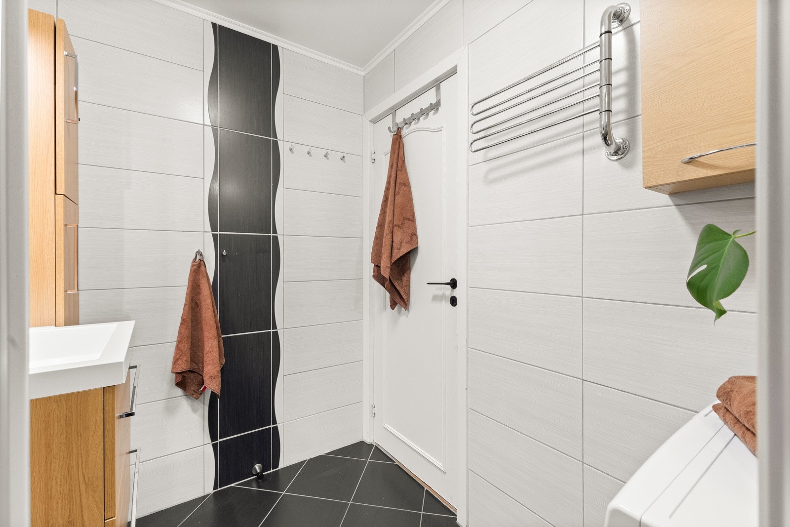 Her har du gulvvarme samt opplegg for vaskemaskin. Galleribilde