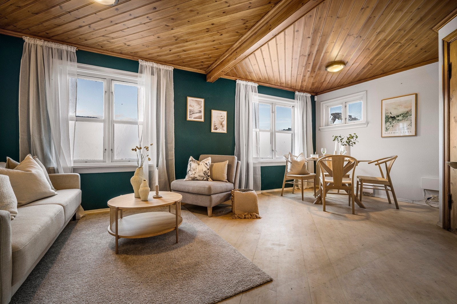 - Stuen er på 18 kvm - Galleribilde