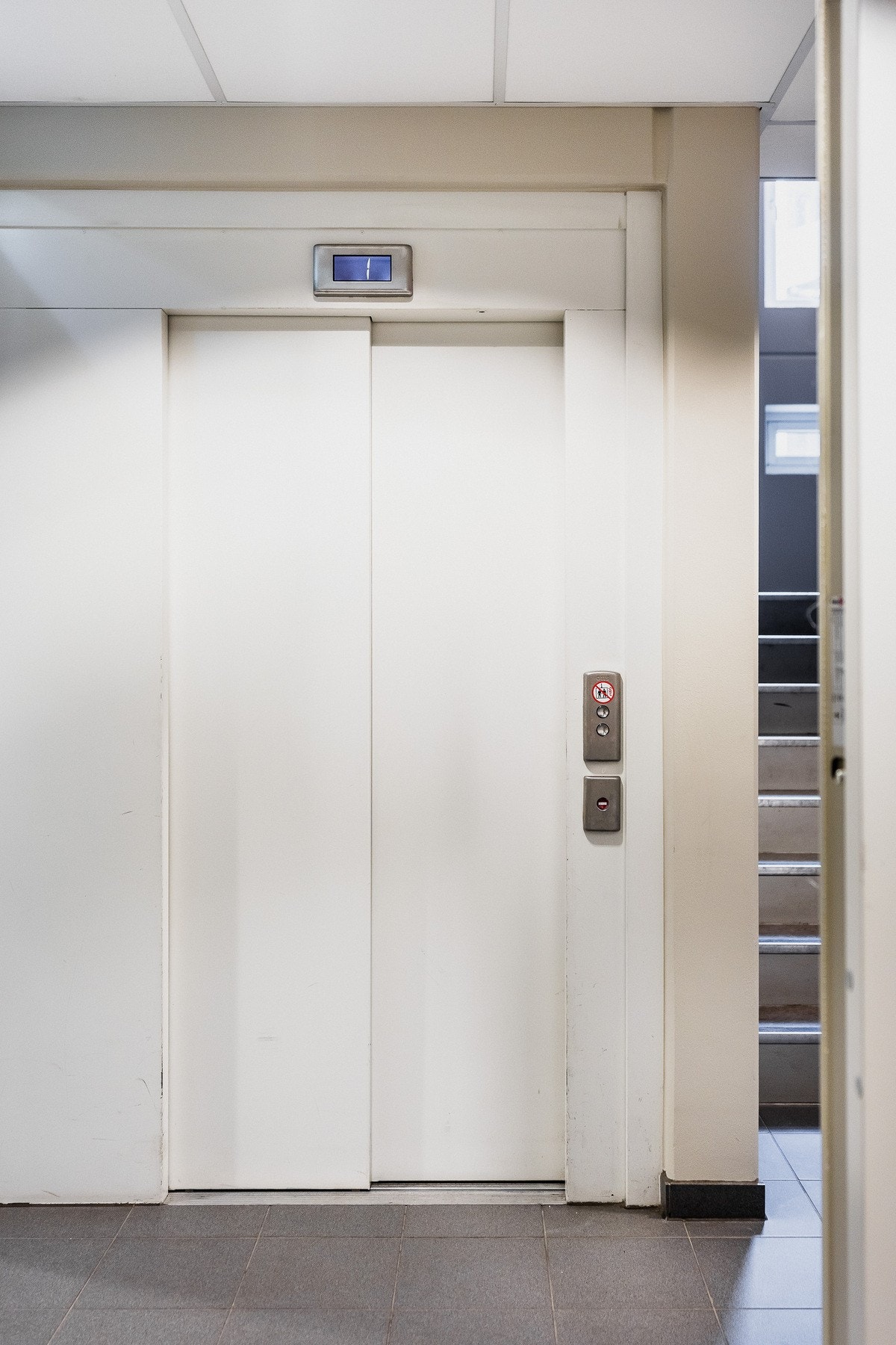 Heis i bygget Galleribilde