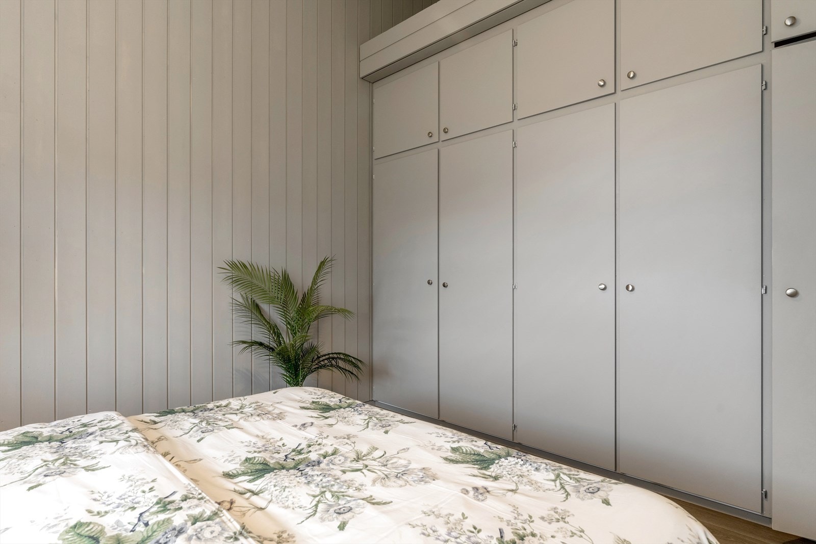 Praktisk innebygd skap. Galleribilde