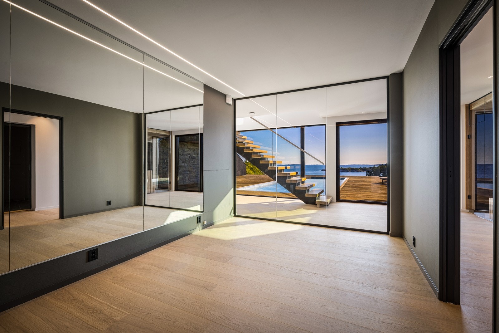 - Her har man plass til å sette inn flere treningsapparater - Galleribilde