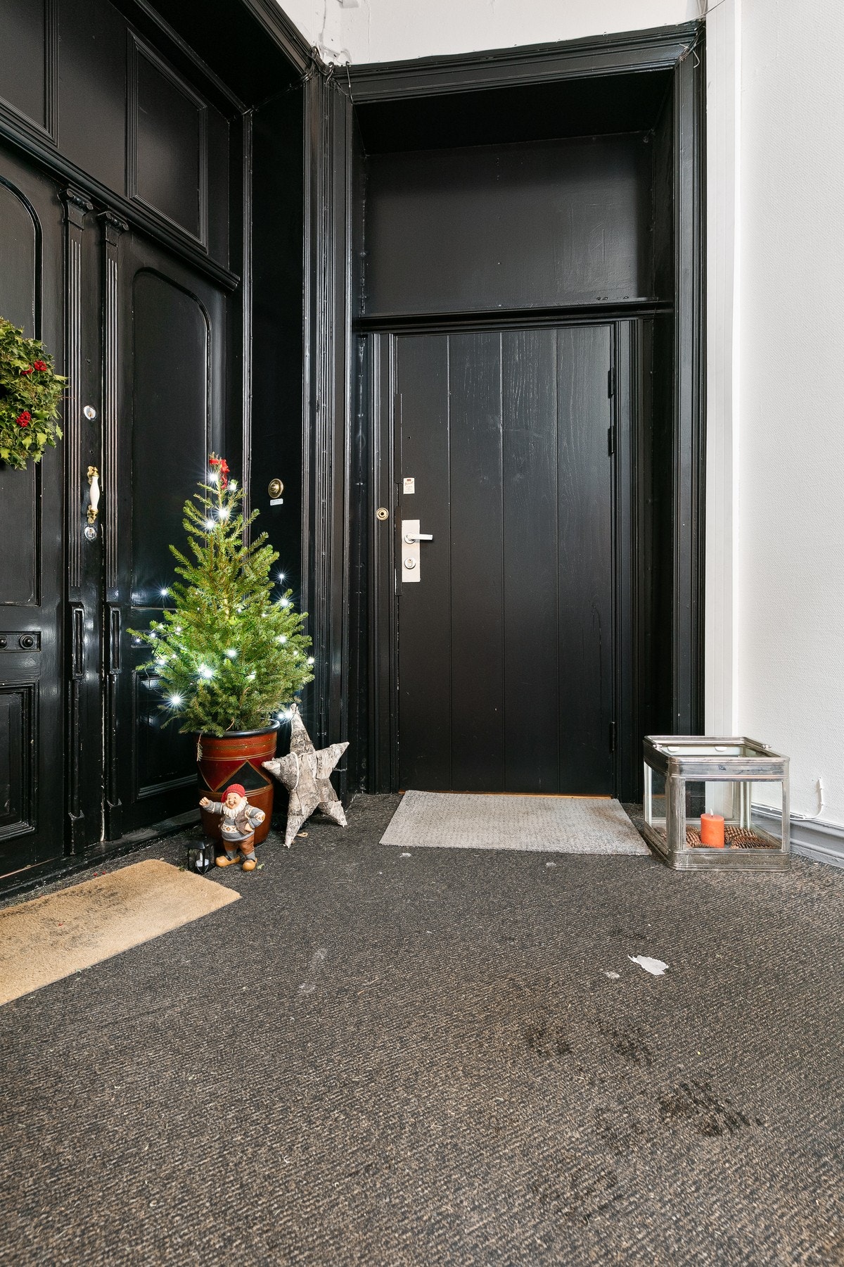 Inngangsparti. Galleribilde