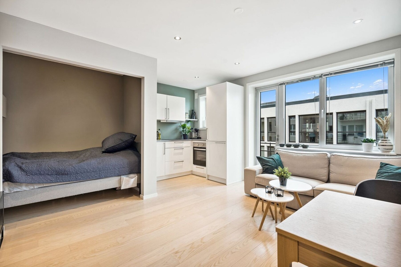 En lys og flott studioleilighet nyinnredet i 2014. Galleribilde