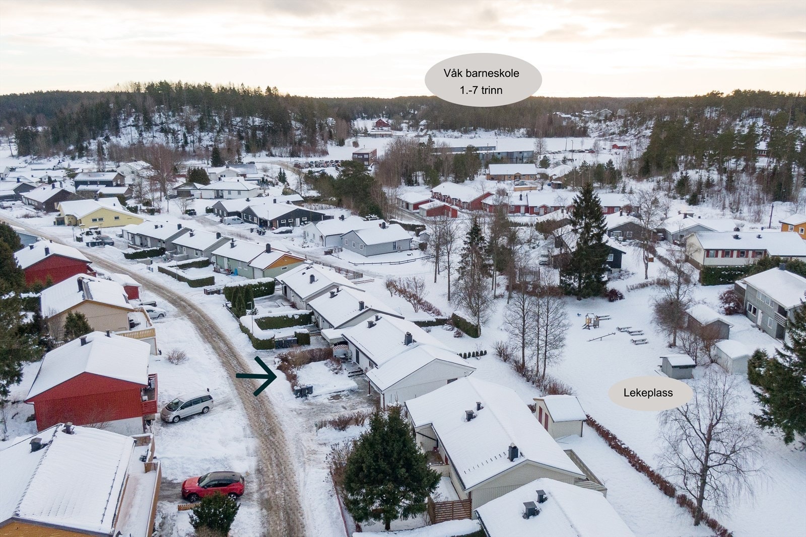 Fra boligen er det kort vei til flotte tur- og friluftsområder i skog og mark, så vel som Vansjø, Galleribilde
