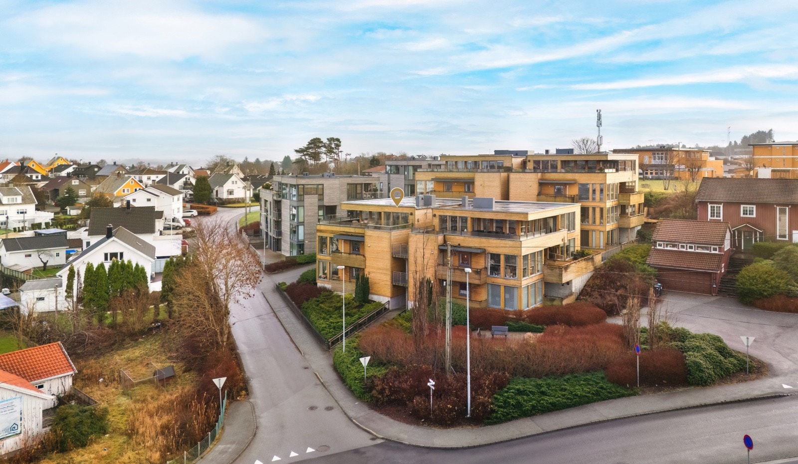 Her bor du høyt og tilbaketrukket i rolige og trygge omgivelser. Galleribilde