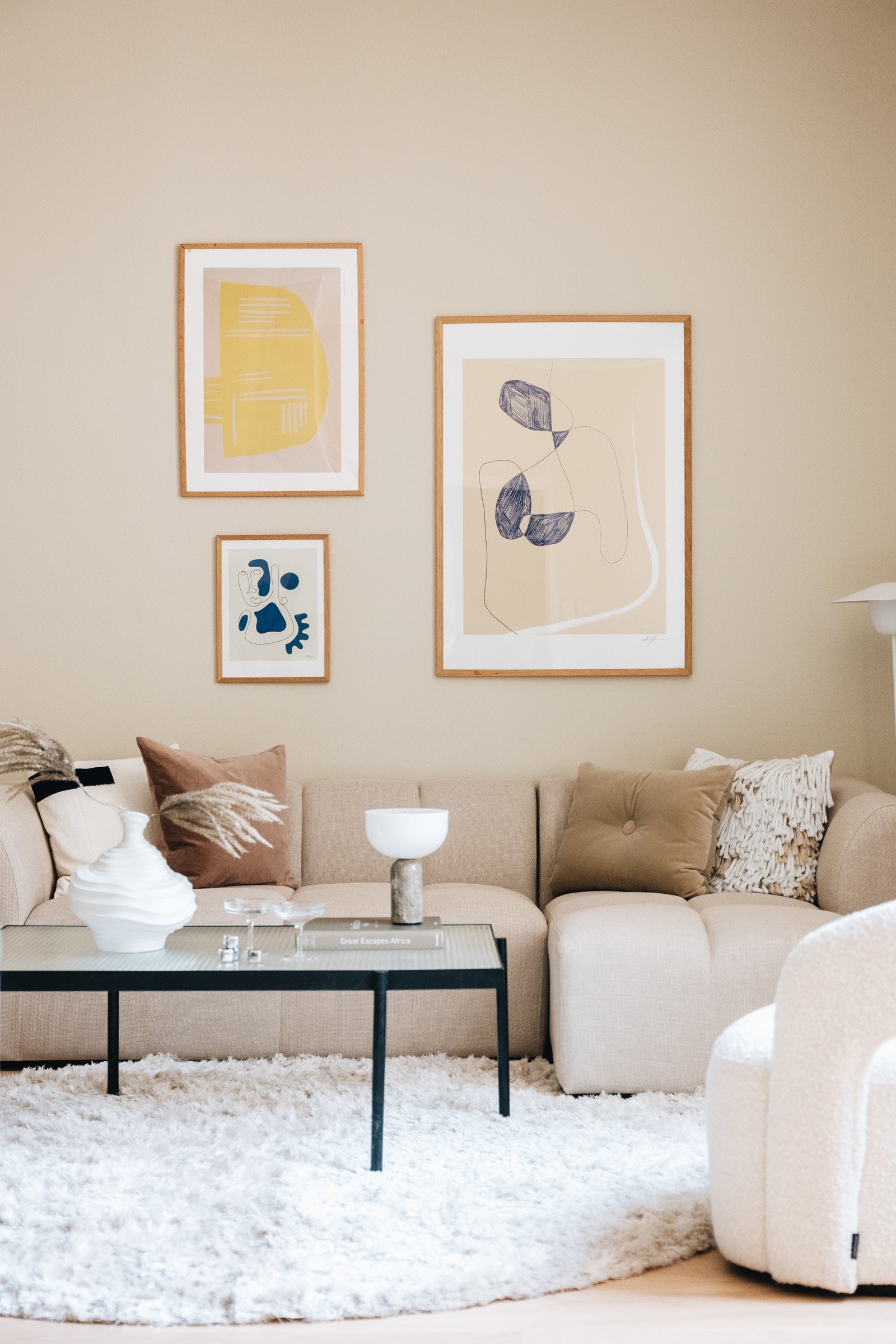 Det er lagt nytt gulv og alle overflater er malte i 2024 Galleribilde