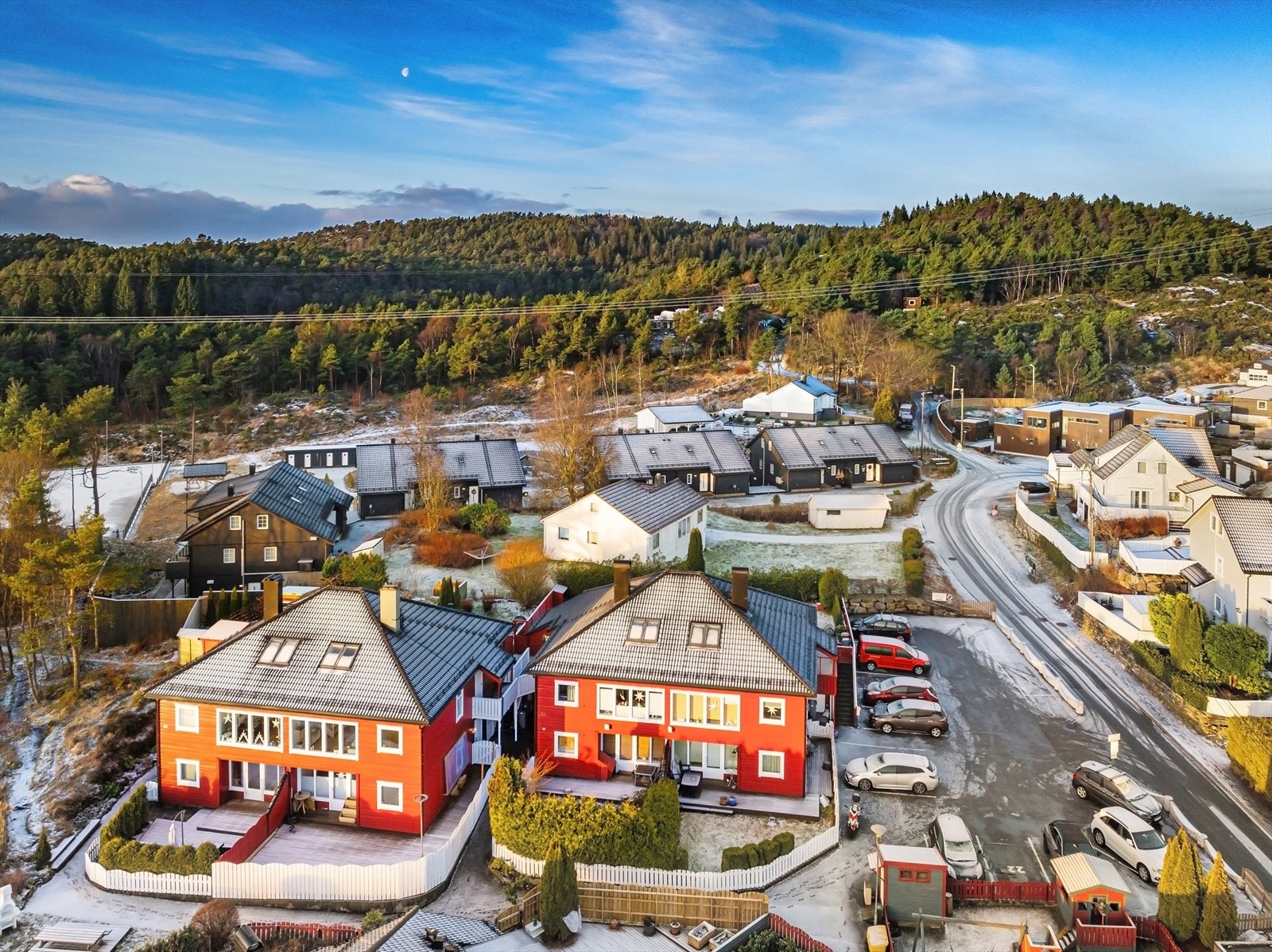 I nærområdet finner du Energiparken barnehage, Eldsbakkane barnehage og Aurdalslia skole. Galleribilde