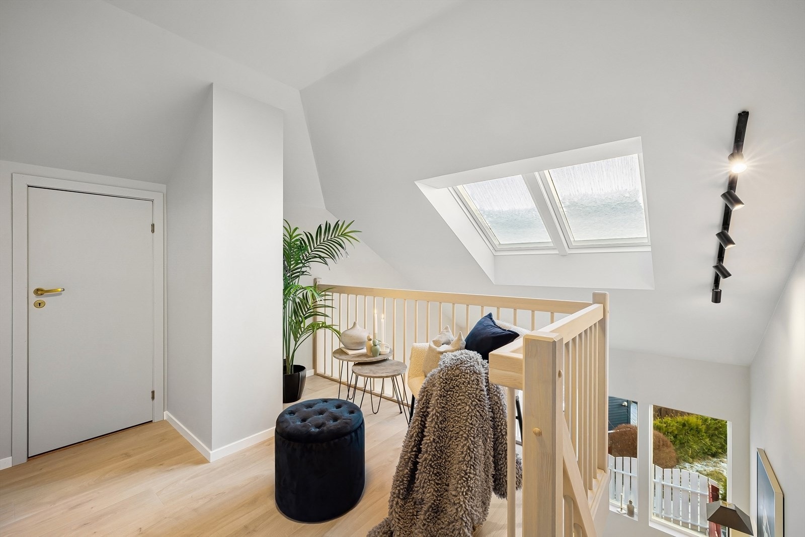 Her er det plass til en kontorkrok, oppbevaring eller lignende. Galleribilde