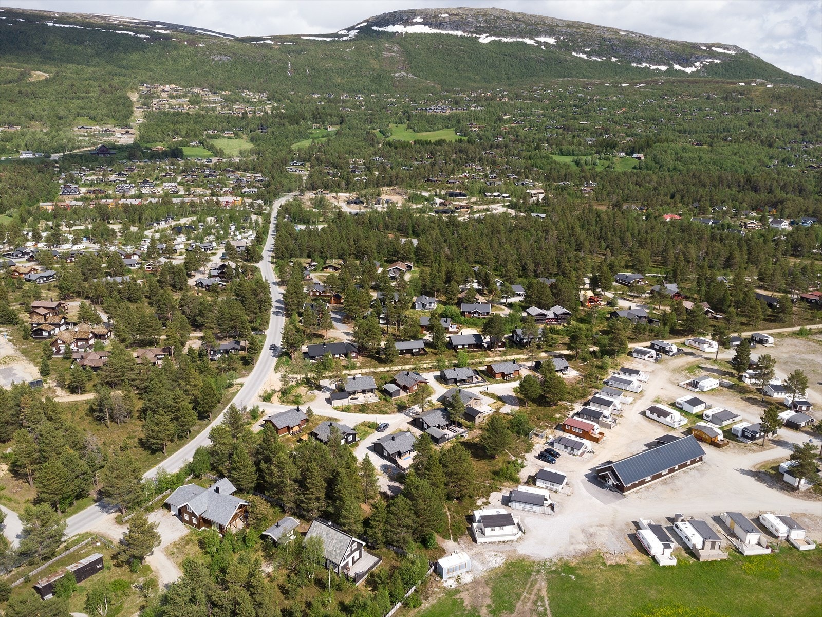 Vinterstid har tomtene umiddelbar nærhet til langrennsløype Galleribilde