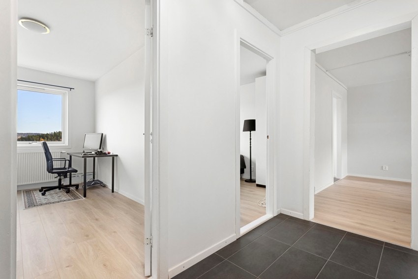 Gangen fører til stuen og soverommene Galleribilde