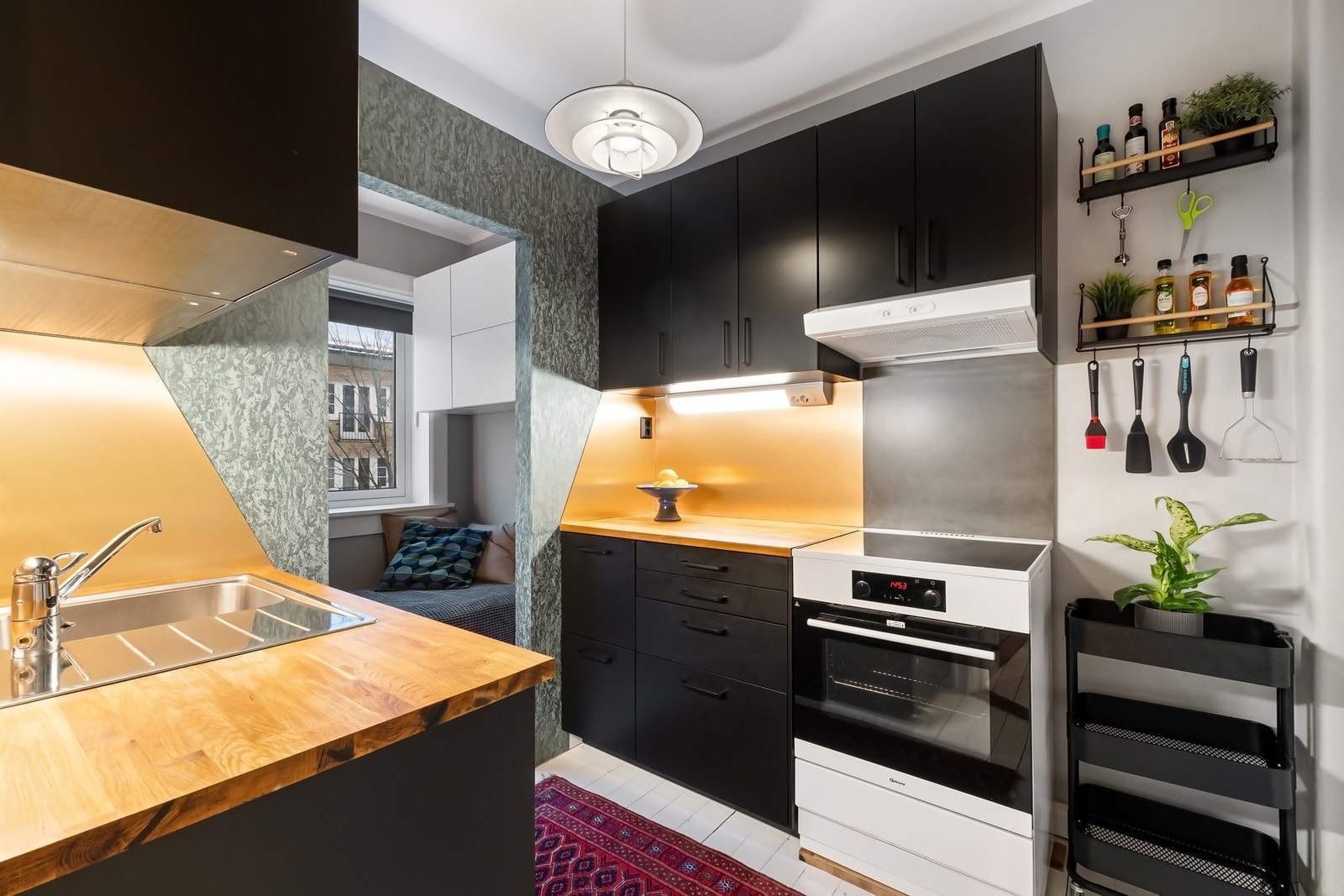 Hvitevarene medfølger handelen. Galleribilde