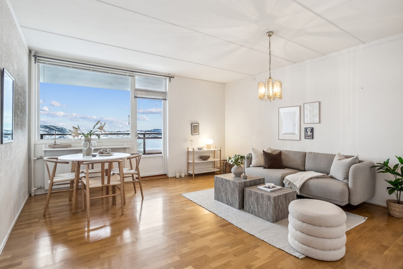 Stue på ca 21,4m² Galleribilde