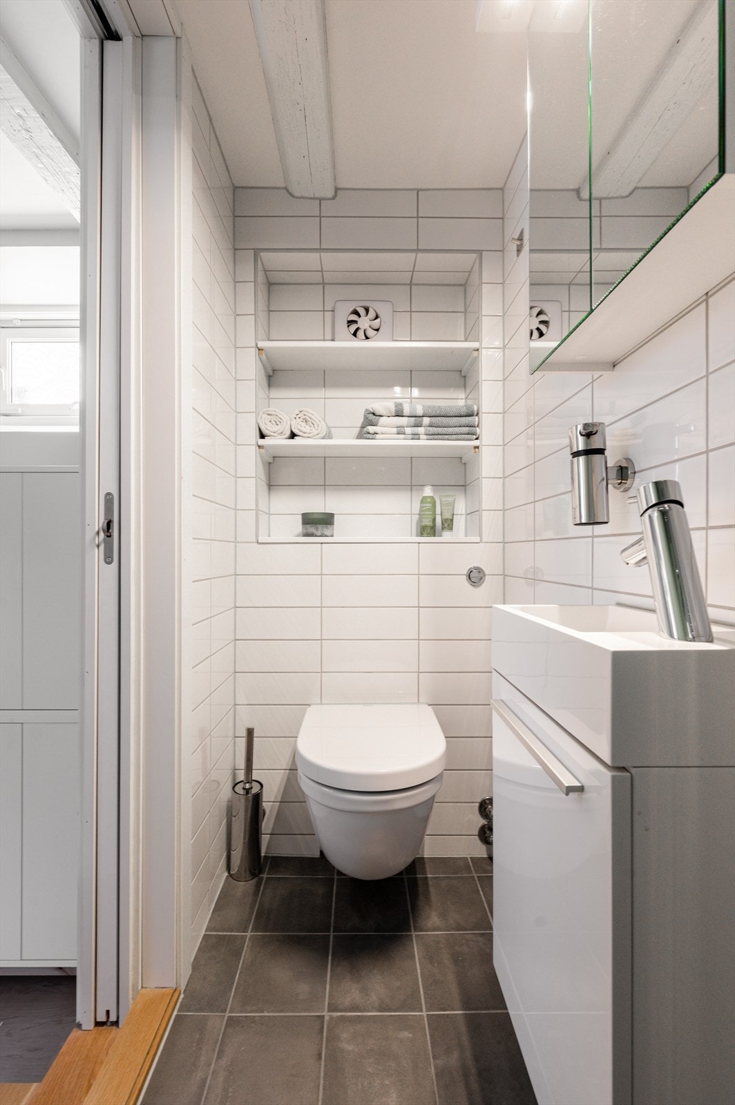 Det er behagelig varmekabler i gulv. Galleribilde