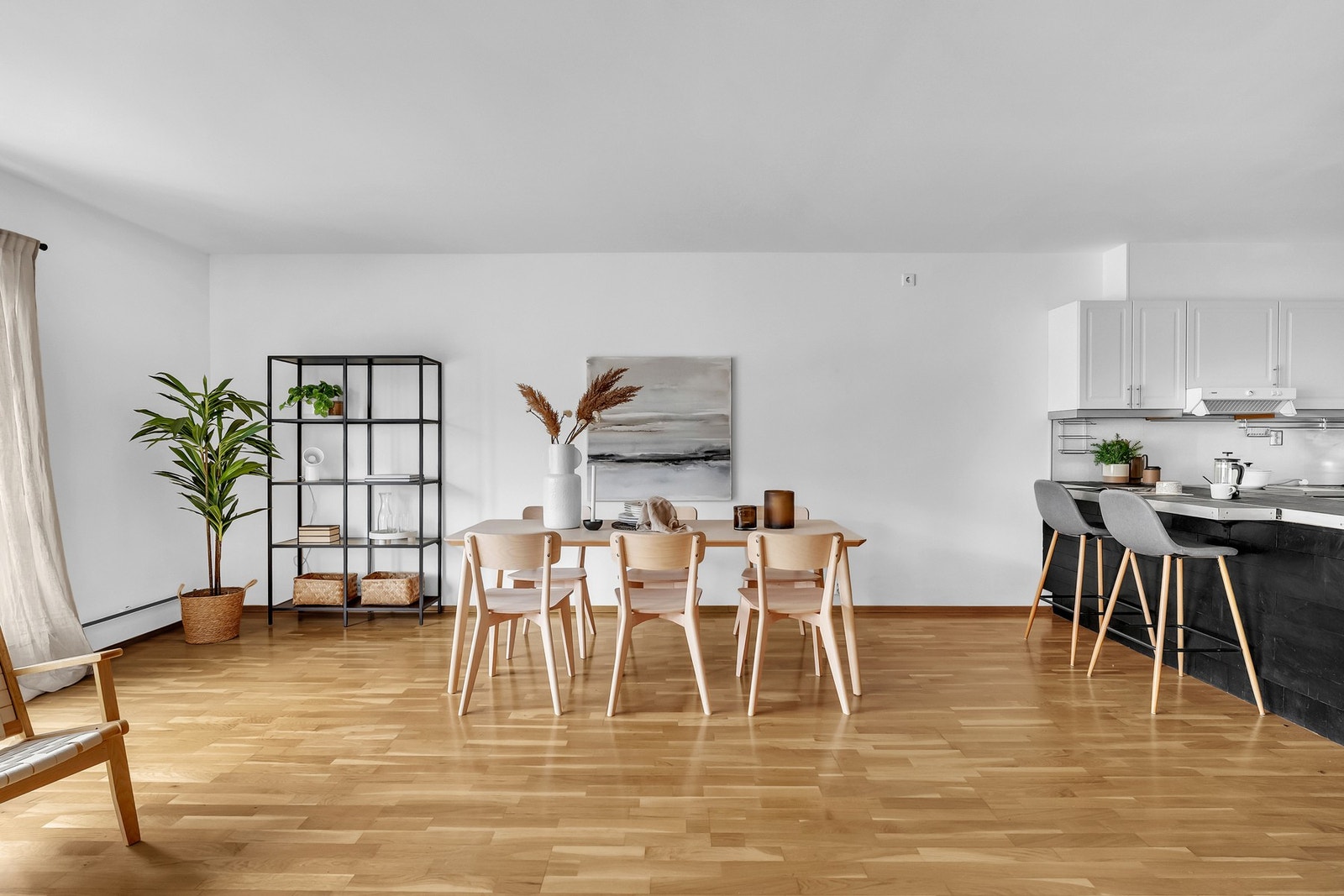 God plass til spisebord. Galleribilde