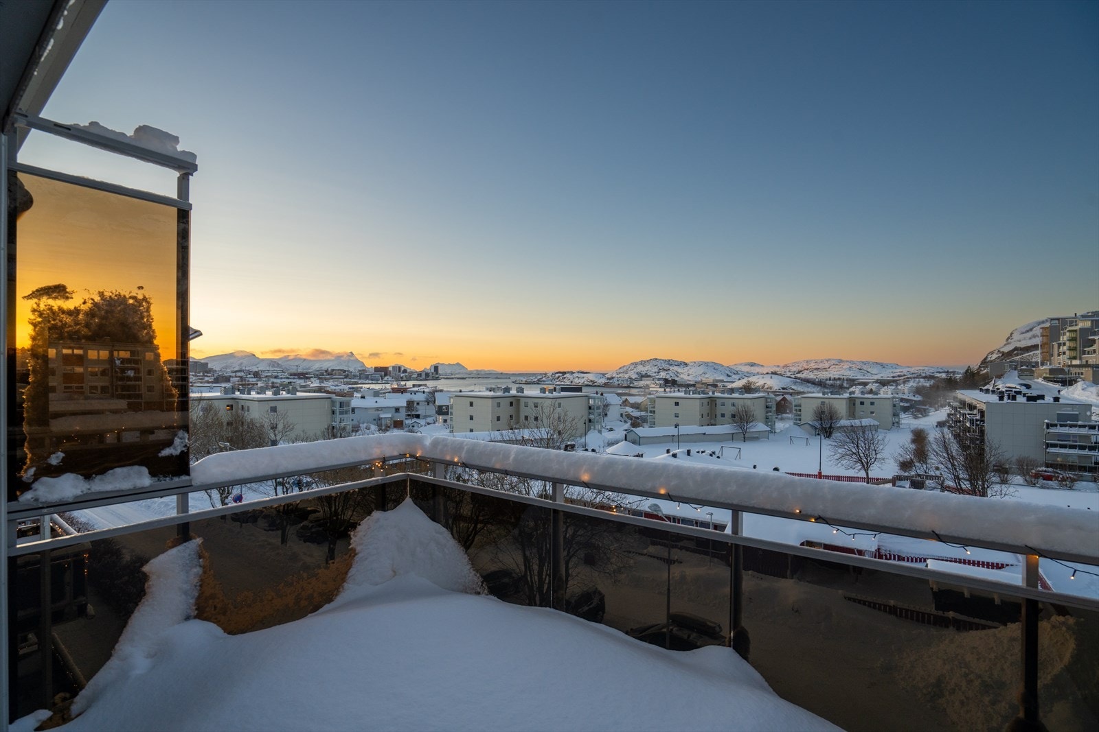 Det foreligger meget gode lys og solforhold på balkongen. Galleribilde