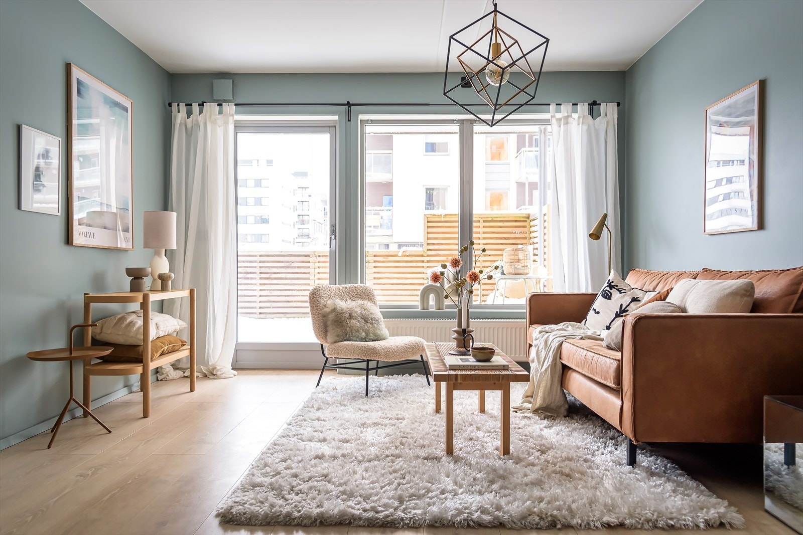 Silje Heggø v/ Nordvik har gleden av å presentere Gladengveien 15D! Galleribilde