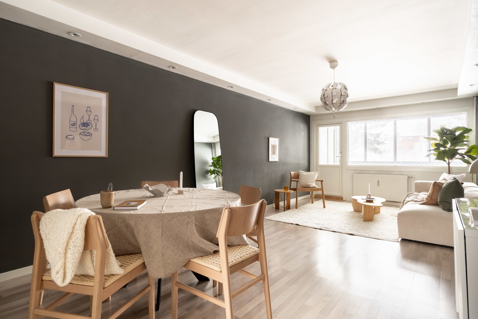 Flott 3-roms leilighet med sentral beliggenhet på Rødtvet. Galleribilde
