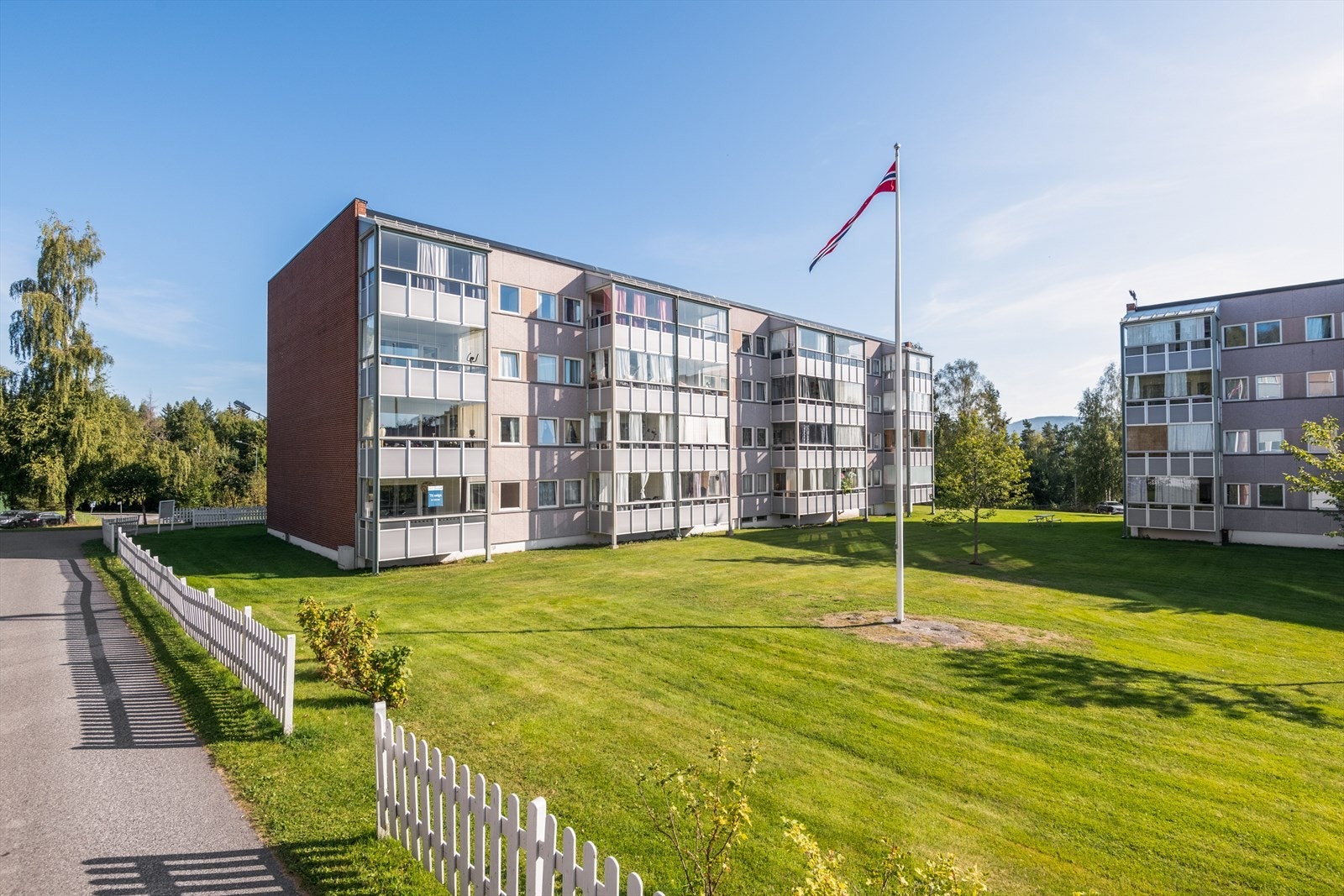 Fasade sommer Galleribilde