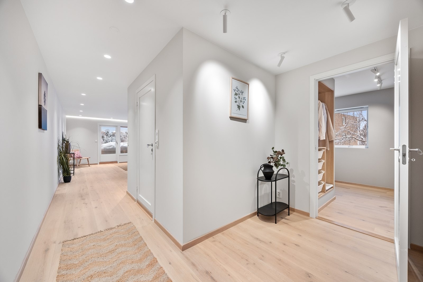 Hall med tilgang til bad/wc 1 Galleribilde