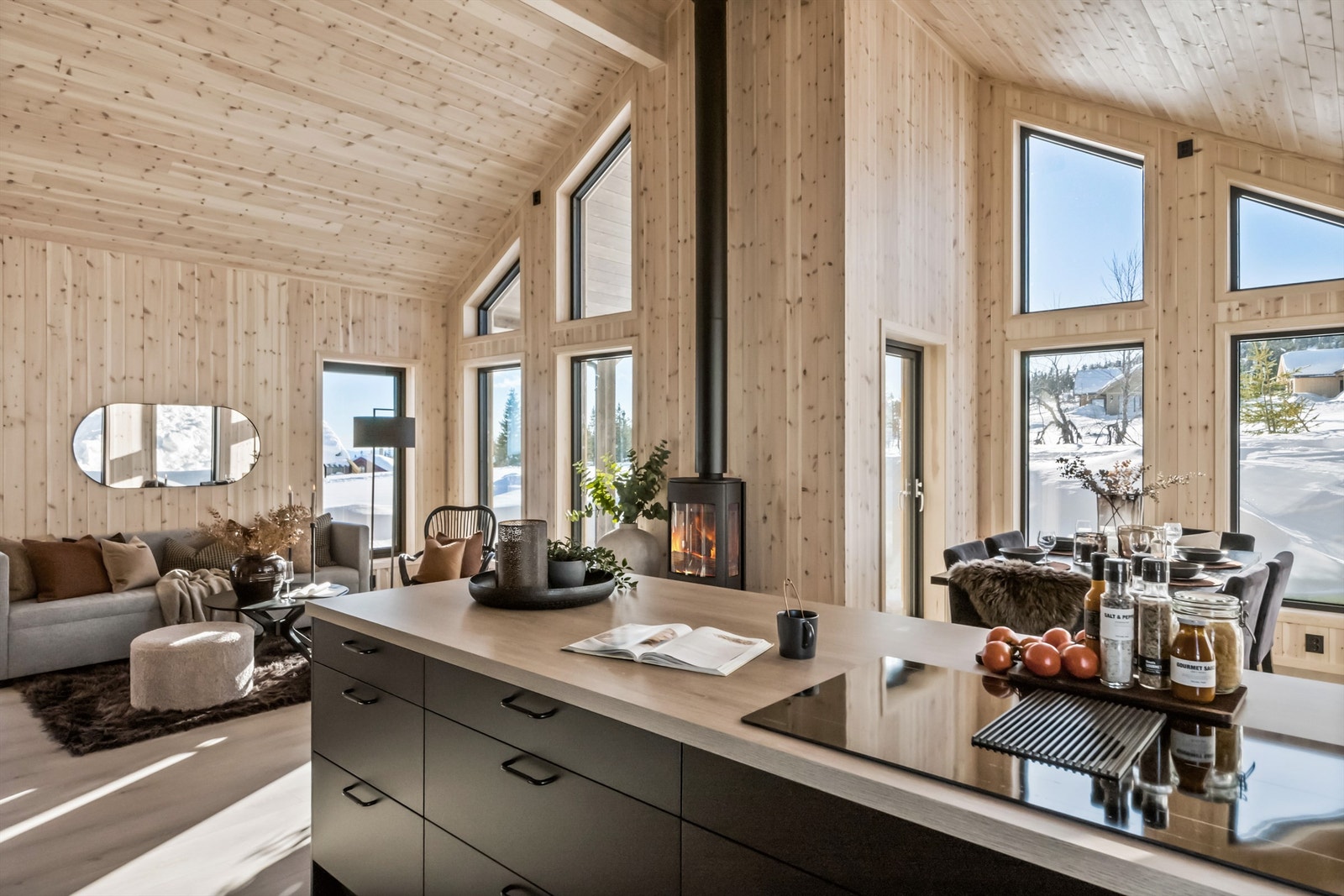 Her er det fint å samle familie og venner til hyggelig lag Galleribilde