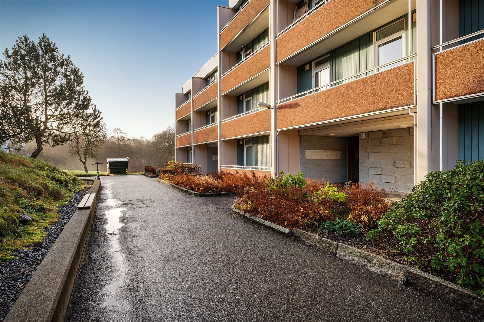 - Leiligheten ligger i Vestre Sælemyr Borettslag, et veldrevet borettslag - Galleribilde