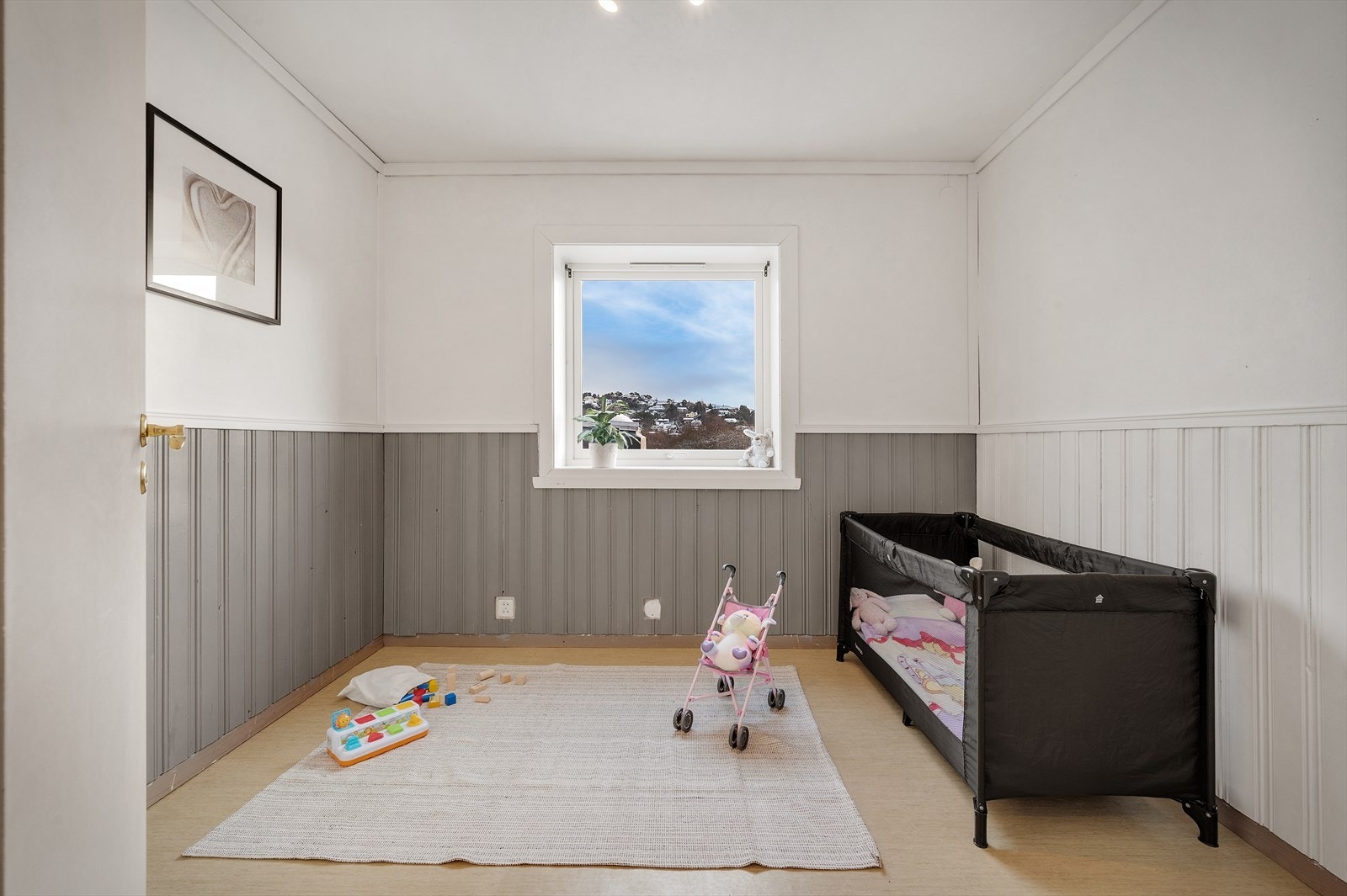 - Soverom 1 måler 7,9m² - Galleribilde