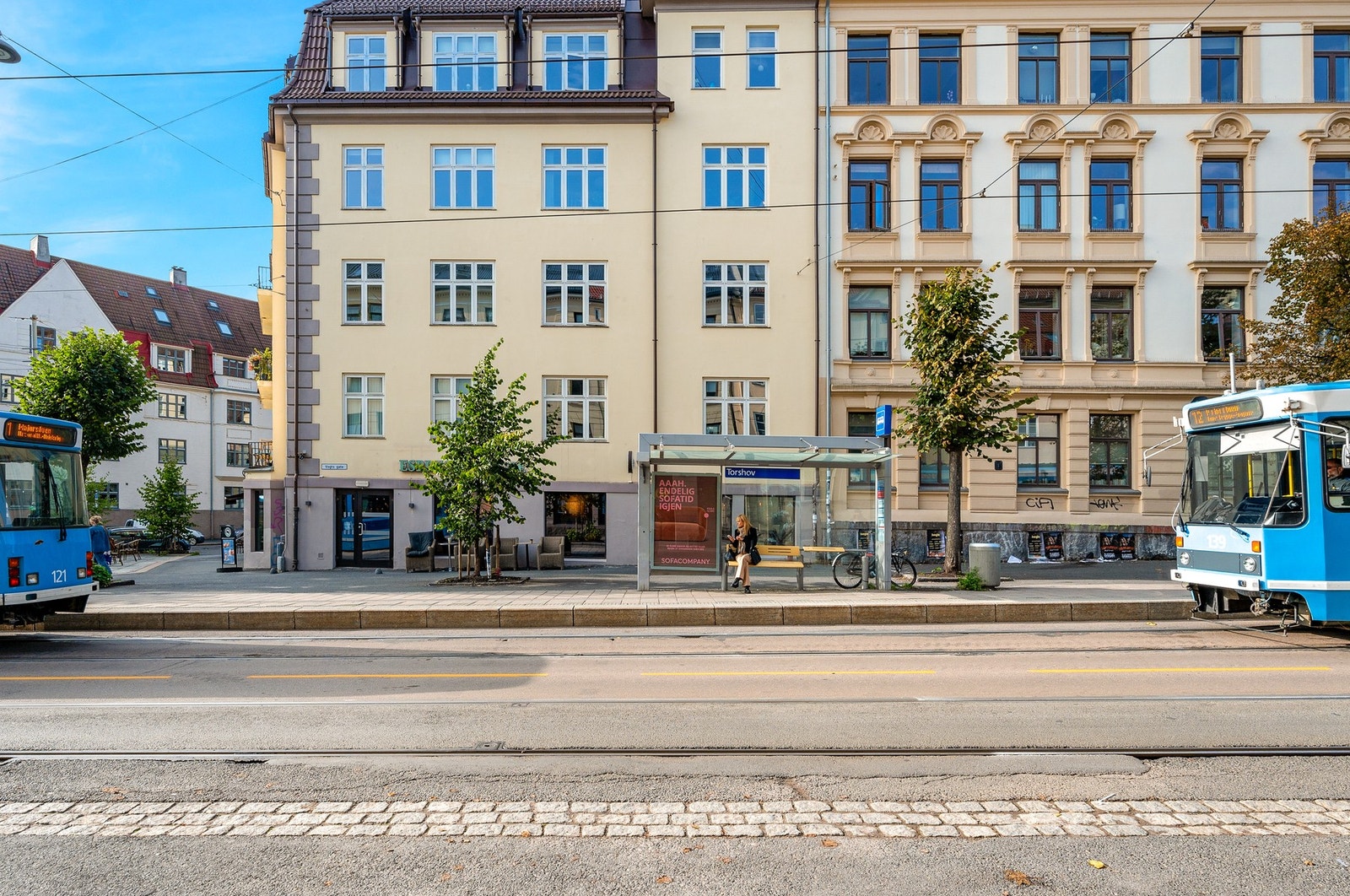 Like ved vil du finne buss- og trikkestopp. Galleribilde