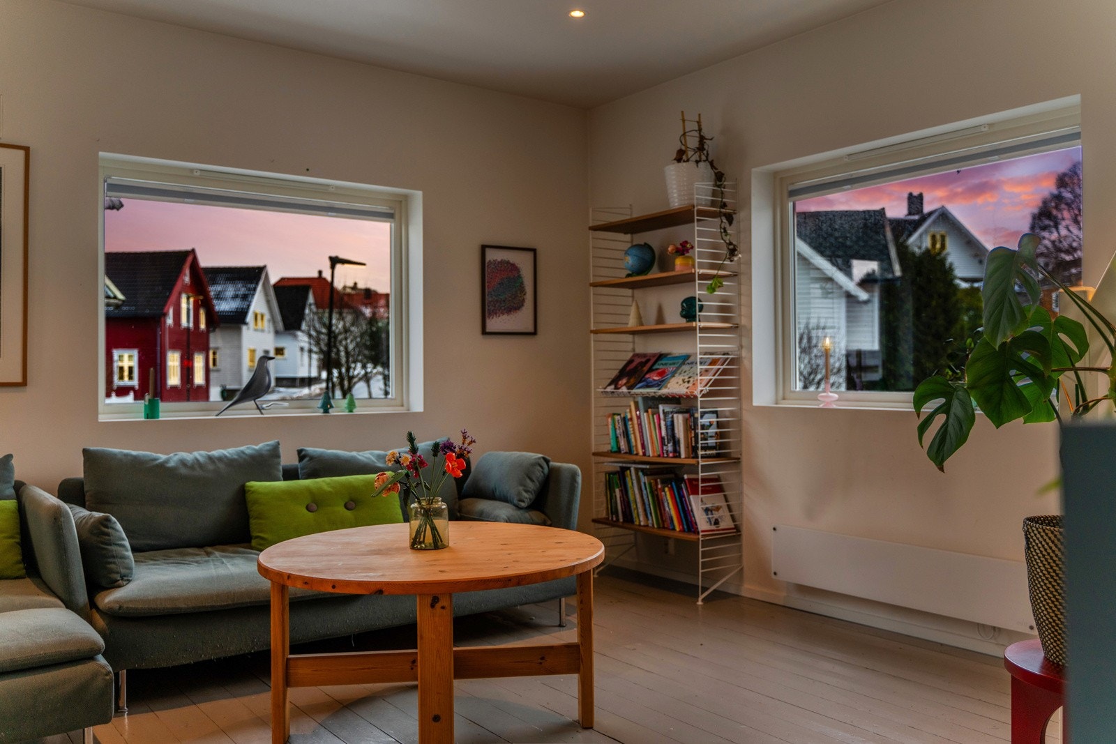 Kveldstemning i leiligheten. Galleribilde