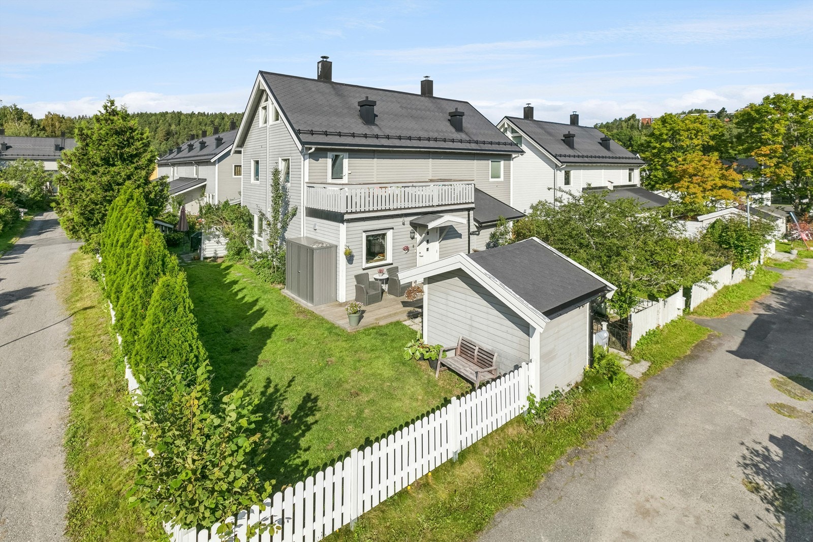 Eiendomsmegler Krogsveen v/ Robin Lauritzen har gleden av å presentere Munkebekken 78! Galleribilde