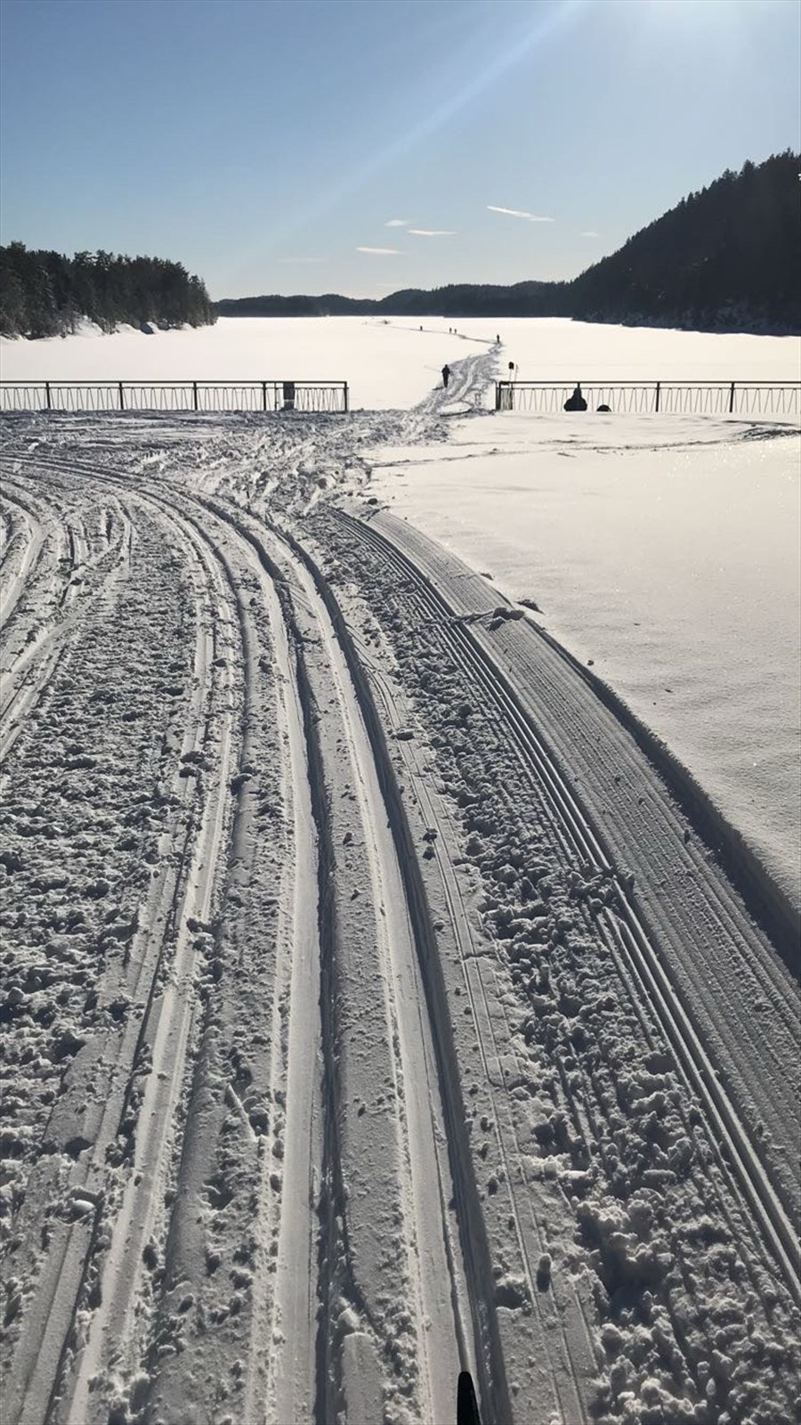 På vinterstid har du mulighet til å gå på vannet over Sør-Elvåga og koble deg opp på løypenettet til Sør-østmarka. Galleribilde