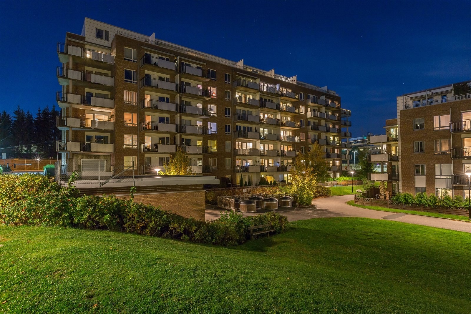 Borettslaget på sommeren Galleribilde