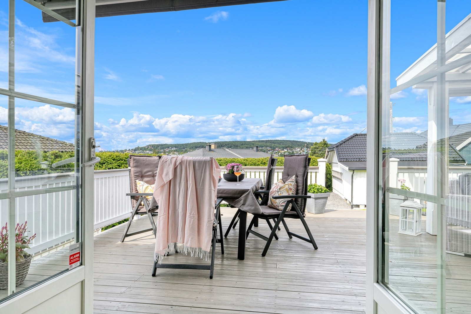 Det er også god plass til å samles til hyggelige grillkvelder. Galleribilde