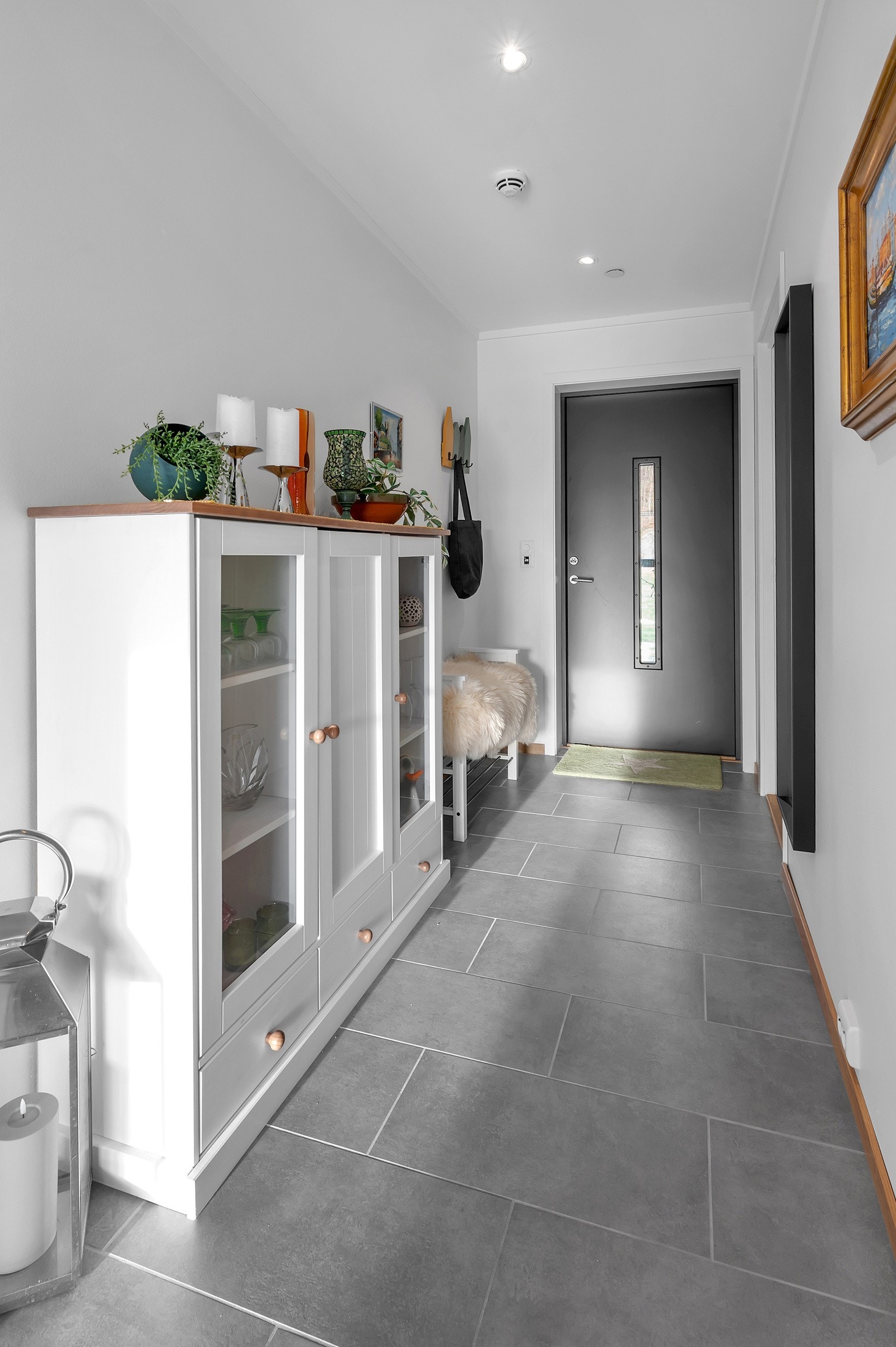 I gangen er det tilkomst til soverom nummer 2, bad og bod/teknisk. Galleribilde