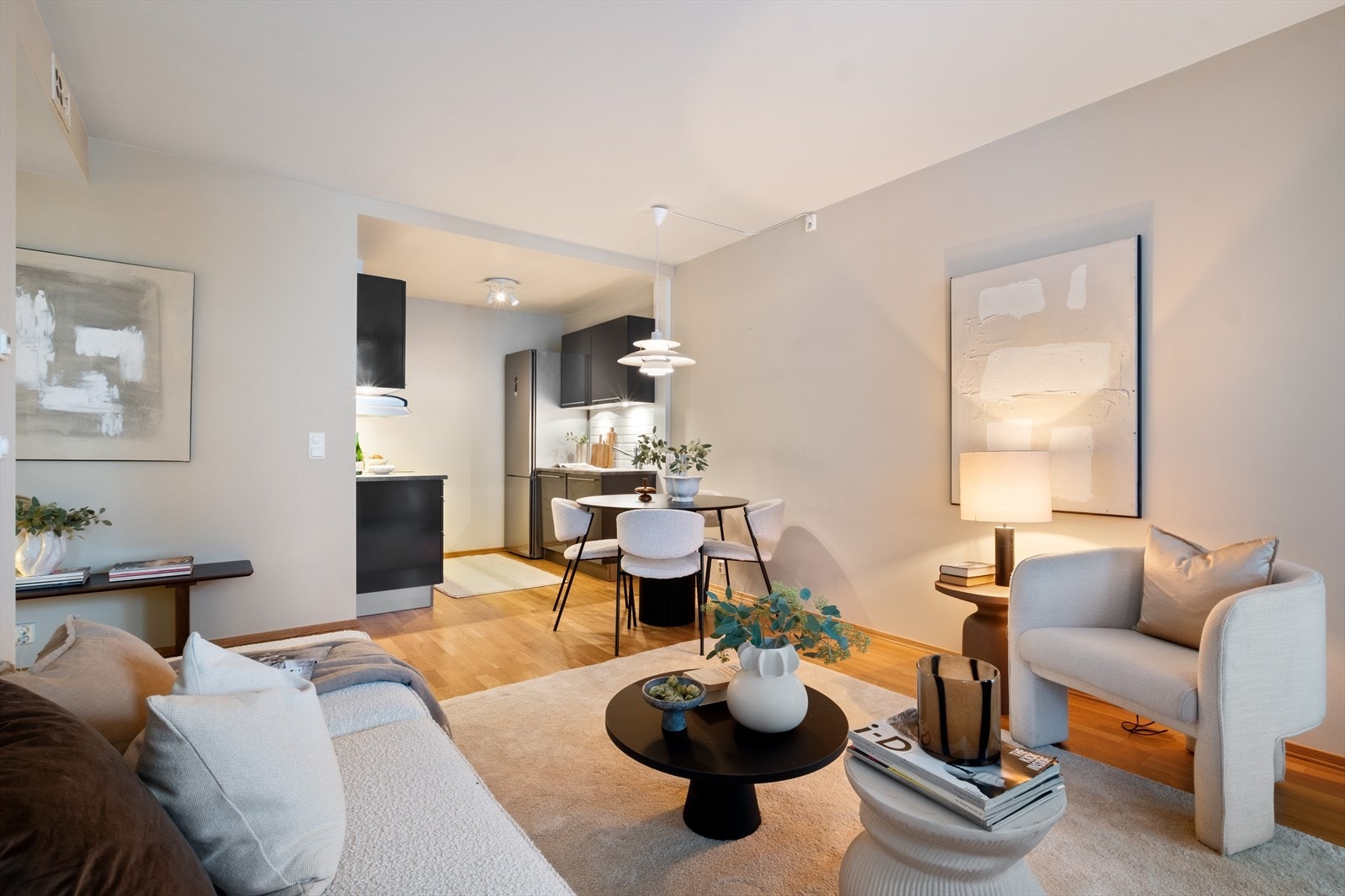 God takhøyde på ca. 2,62 meter. Galleribilde