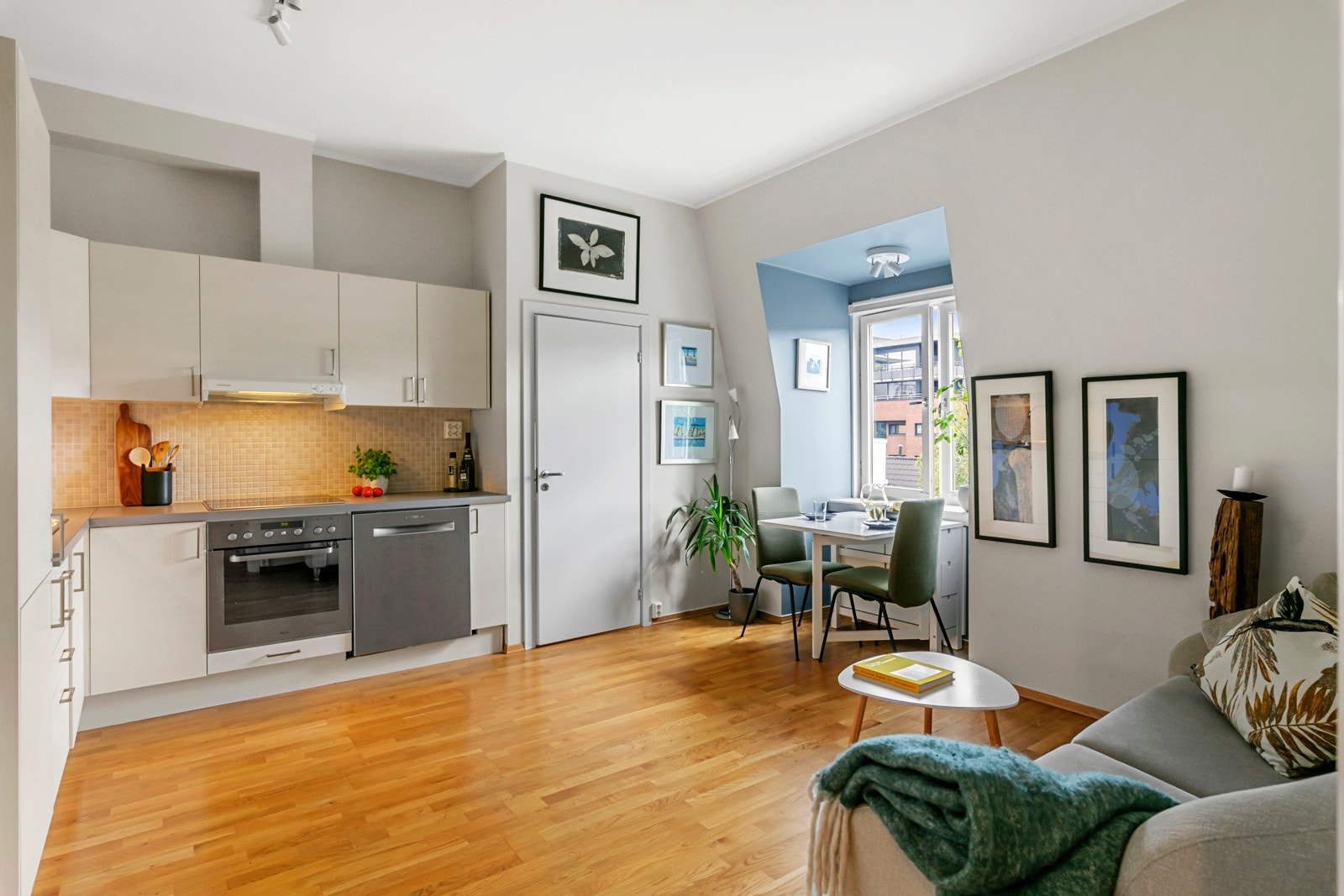 Det er gjennomgående god standard på overflater og utstyr. Galleribilde