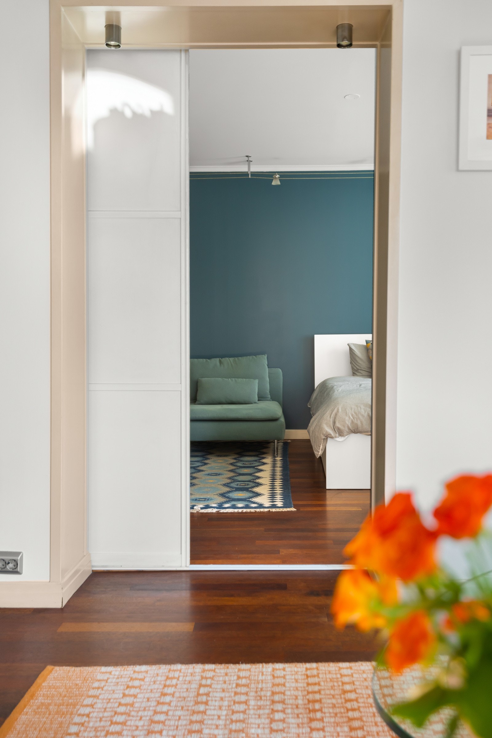 Det er myke og behagelige overganger mellom rommene. Galleribilde