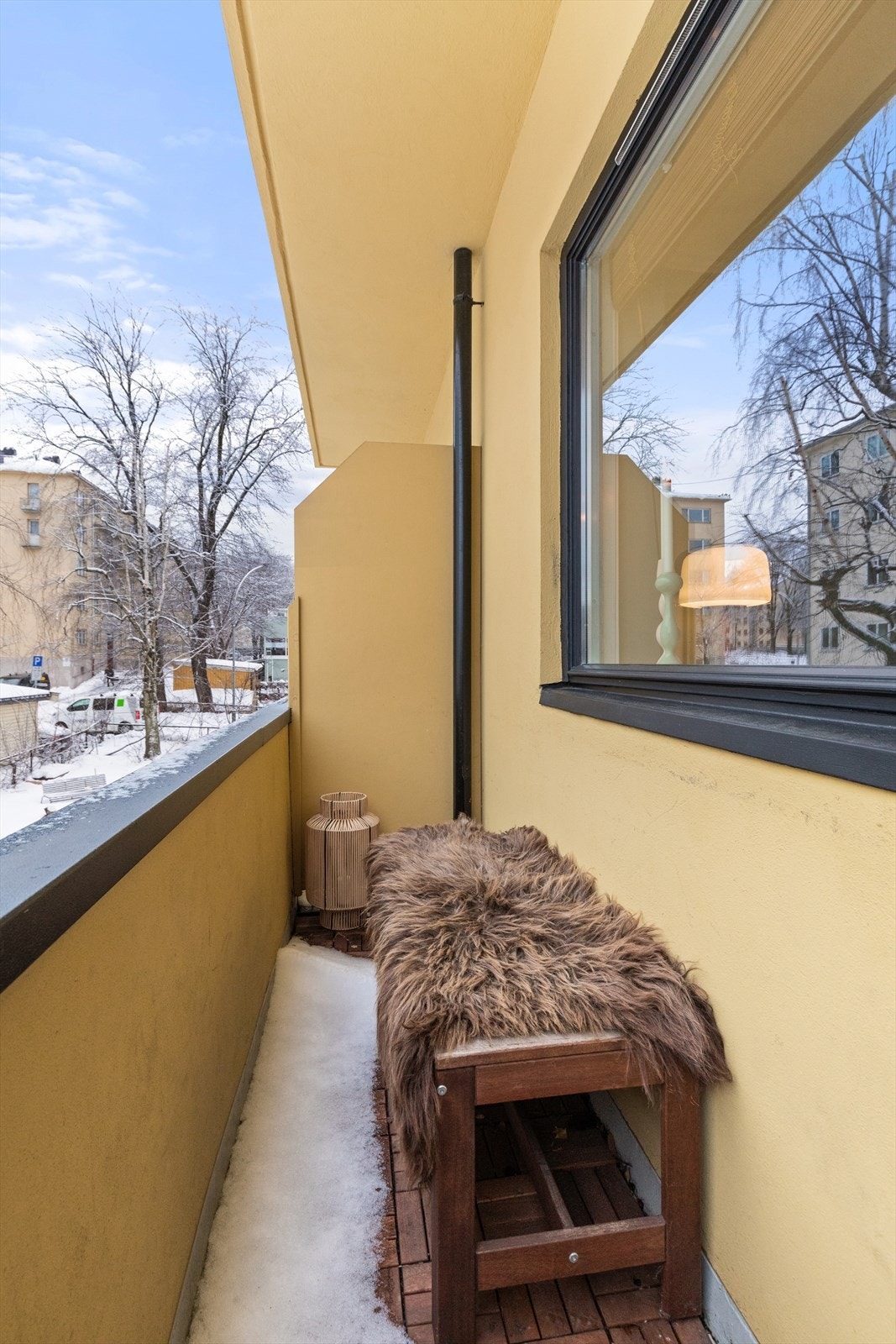 Om sommeren skinner solen ca. fra 12:00-20:00. Galleribilde