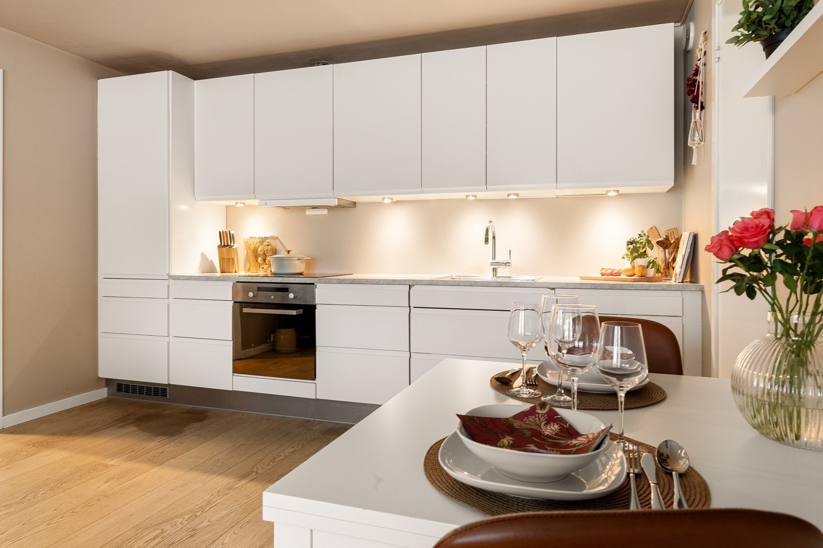 Pen 3-roms leilighet beliggende på Sandaker. Galleribilde